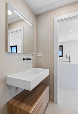 property gallery image 19