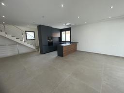 property gallery image 4