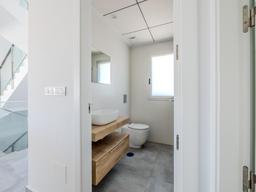 property gallery image 21