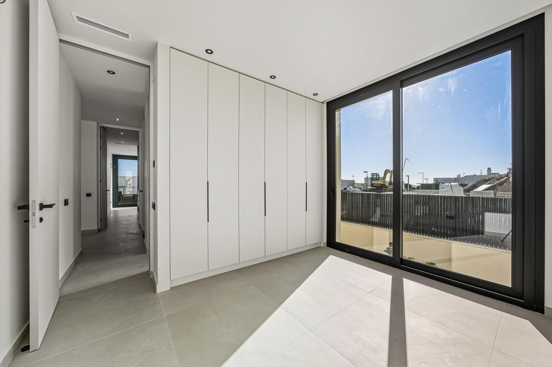 property gallery image 14