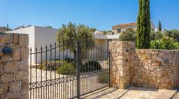 property gallery image 4
