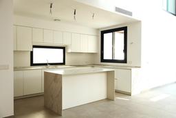 property gallery image 16