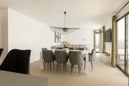 property gallery image 2