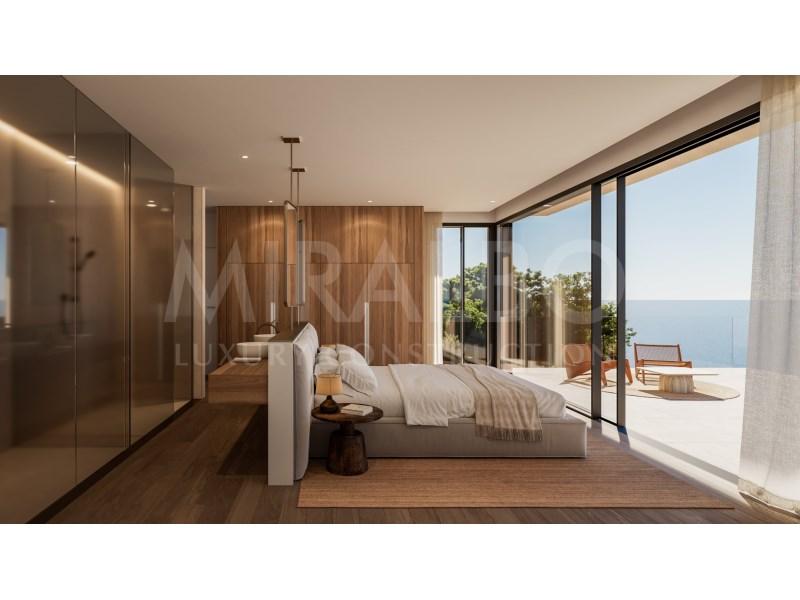 property gallery image 1