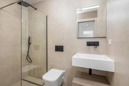 property gallery image 3