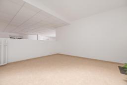 property gallery image 12