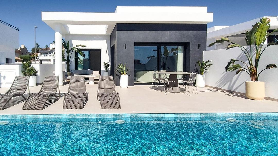property gallery image 1