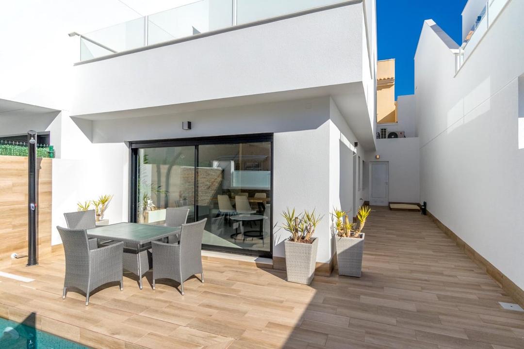 property gallery image 2