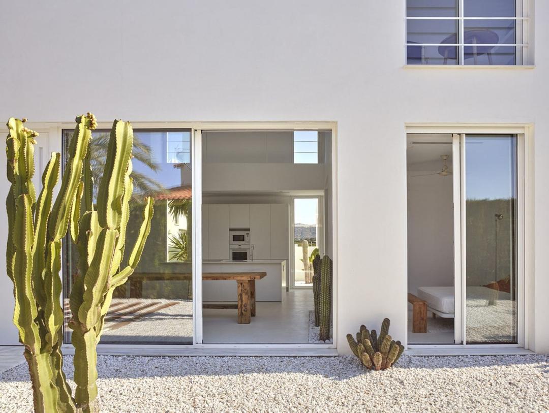 property gallery image 1