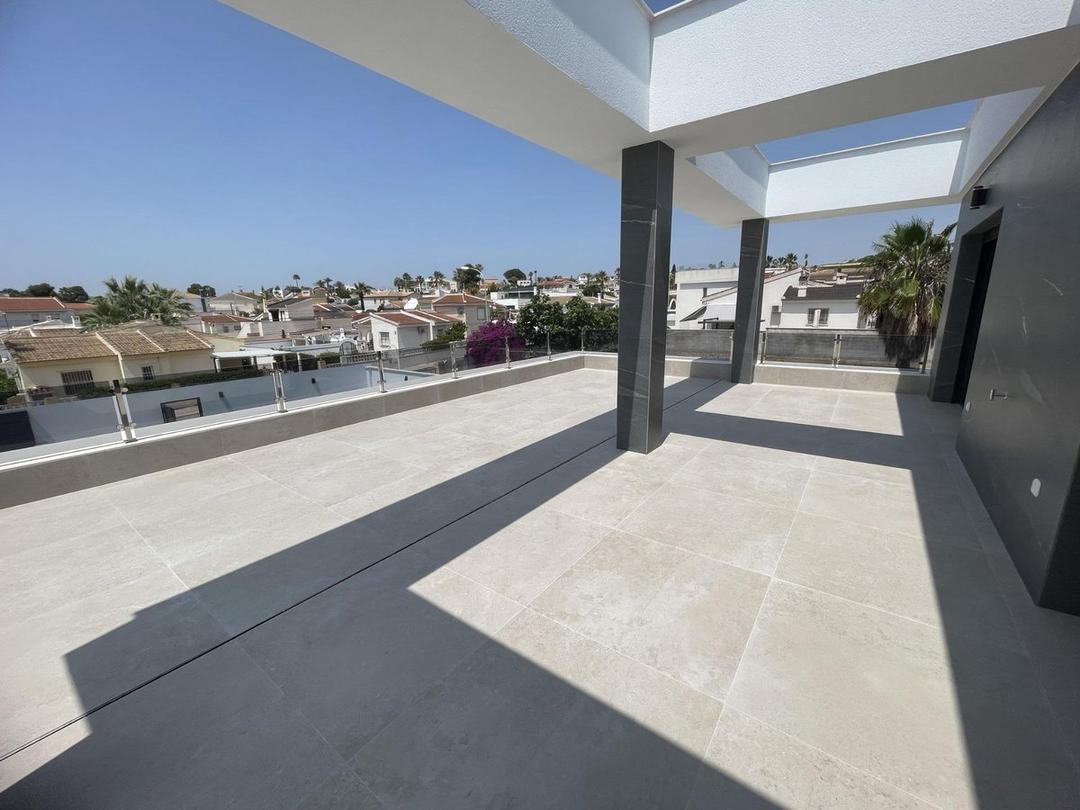 property gallery image 32