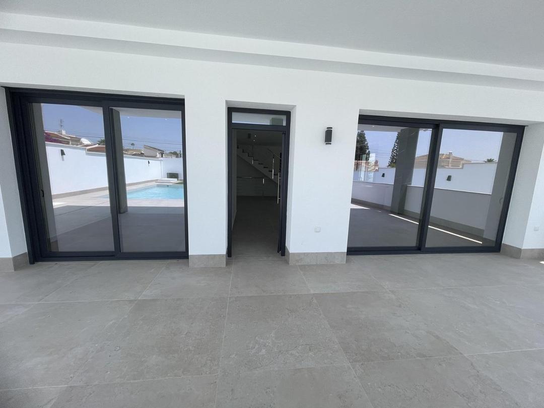 property gallery image 3