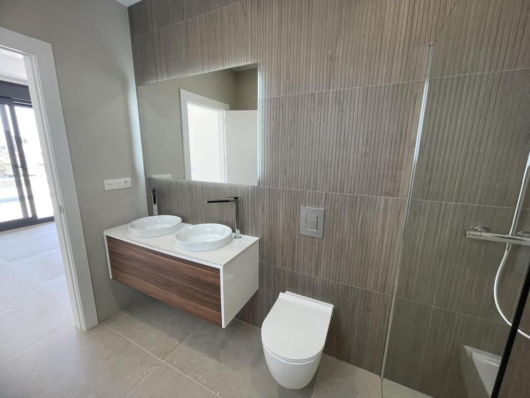 property gallery image 37