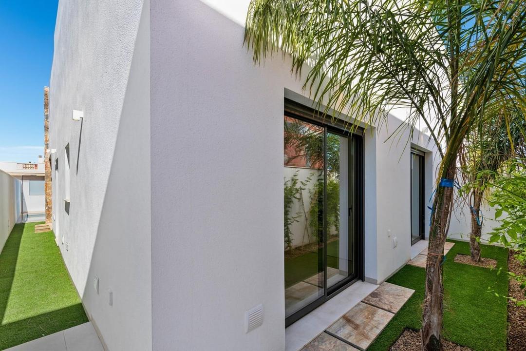 property gallery image 25