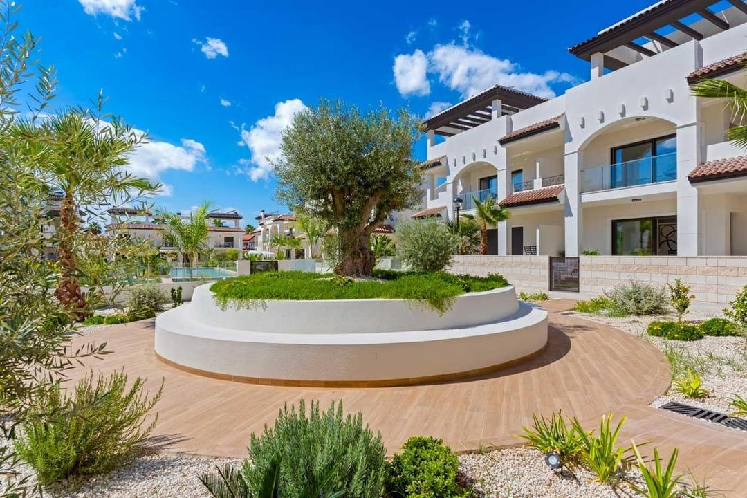 property gallery image 2