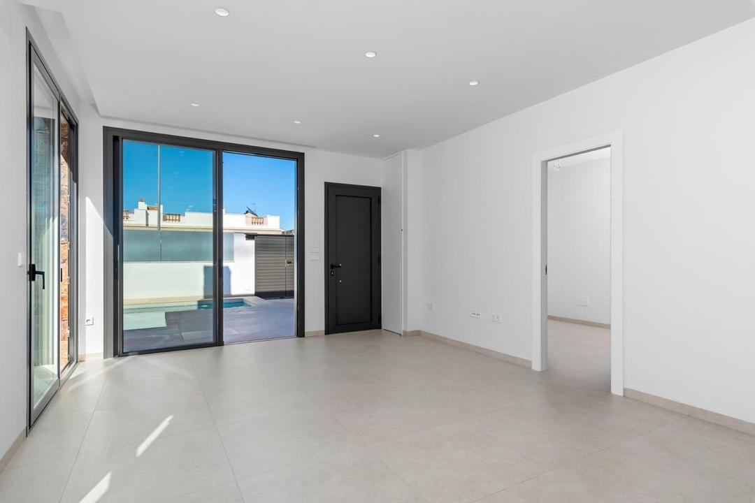 property gallery image 10
