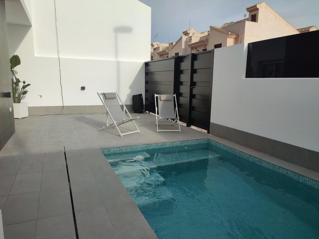 property gallery image 2