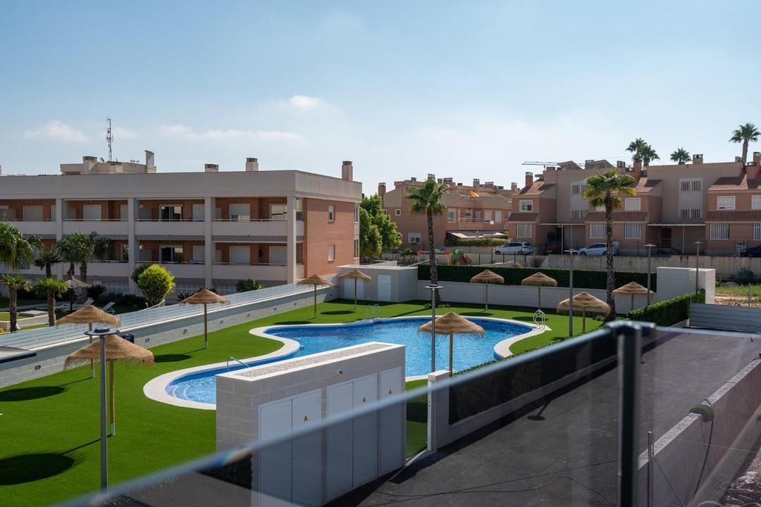 property gallery image 1