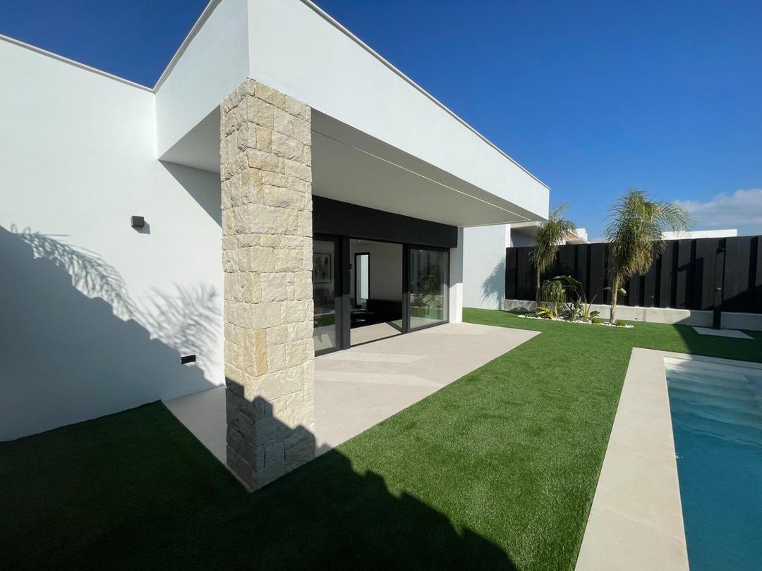 property gallery image 2
