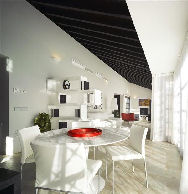 property gallery image 1