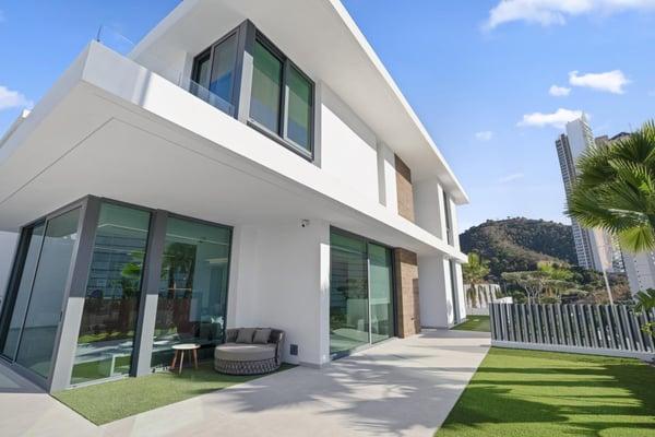 property gallery image 2