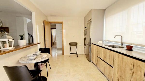 property gallery image 2