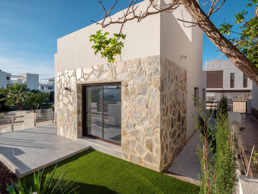 property gallery image 1