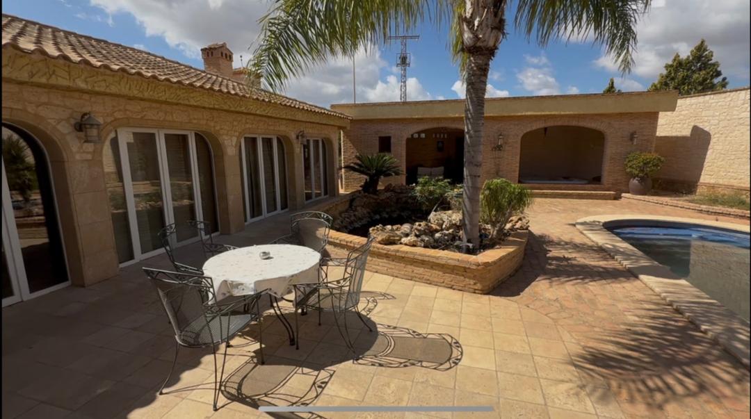 property gallery image 9
