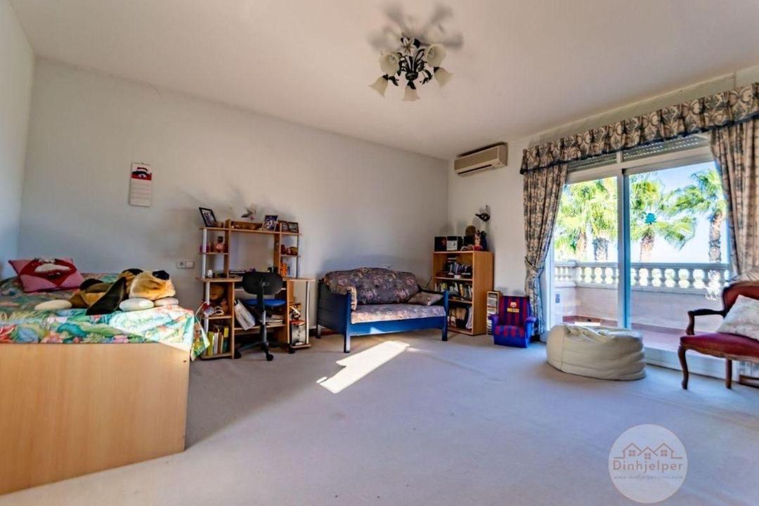 property gallery image 20