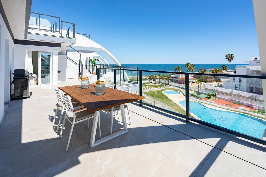 property gallery image 1