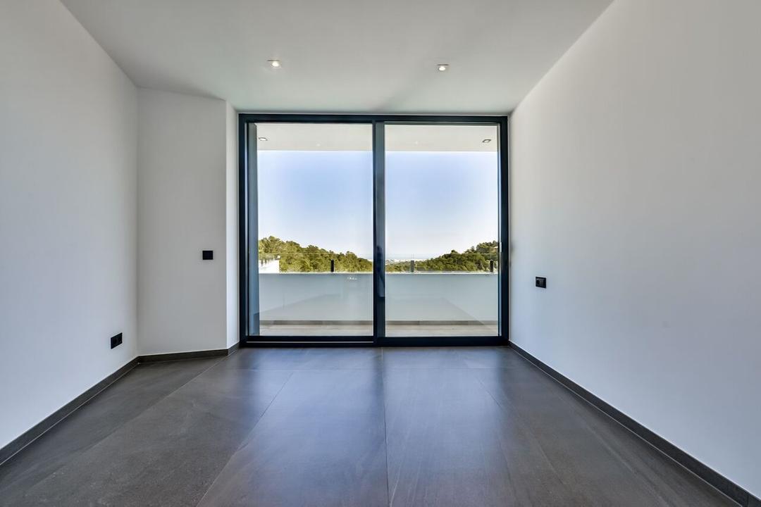 property gallery image 14