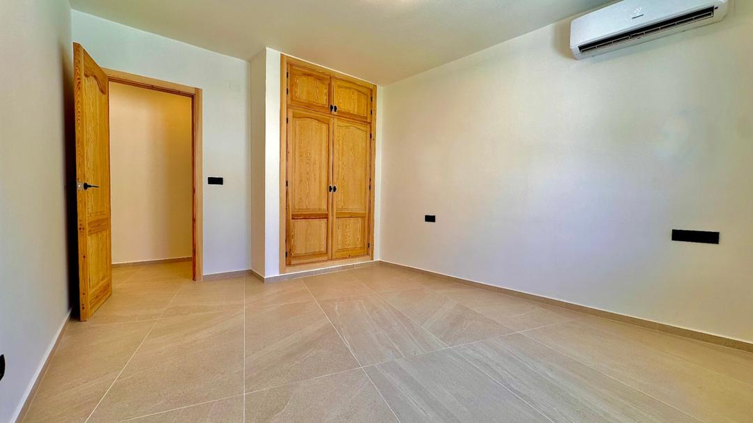 property gallery image 38