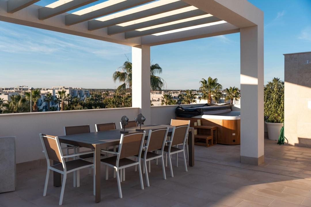 property gallery image 1