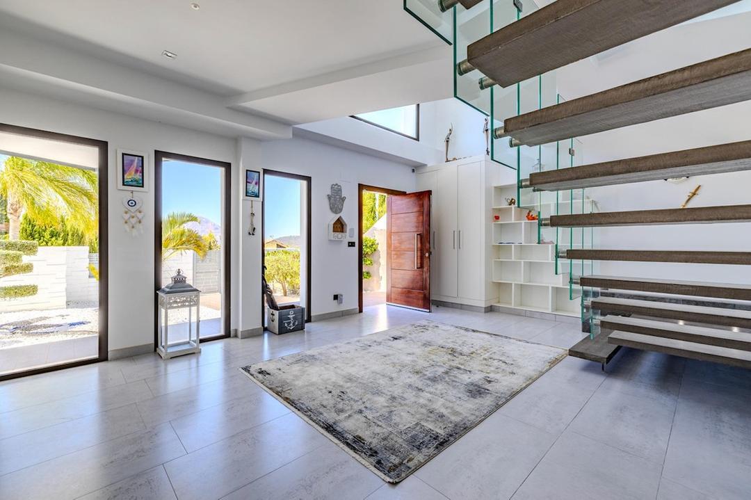 property gallery image 2