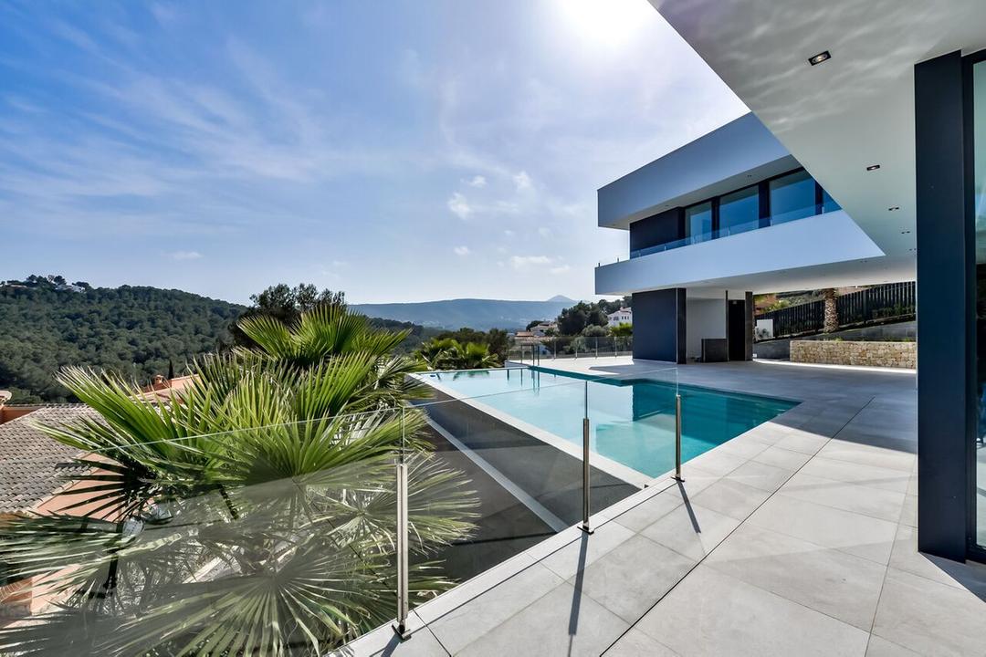 property gallery image 3