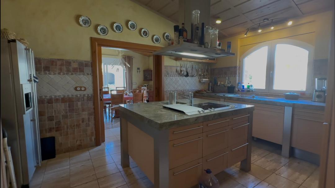 property gallery image 16