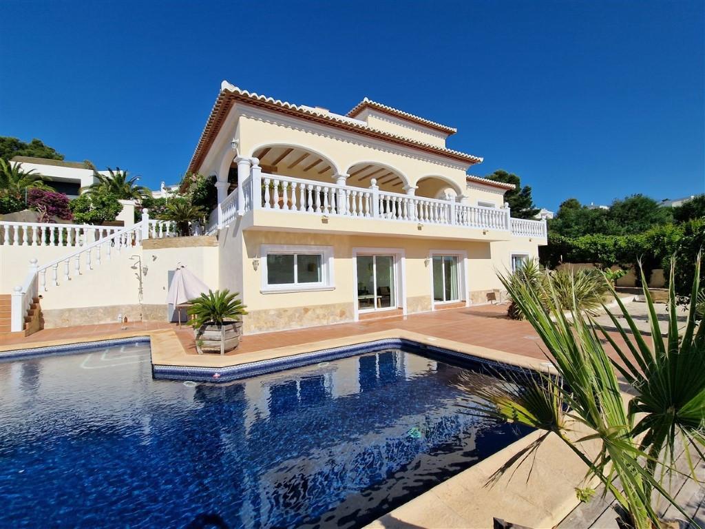 property gallery image 1