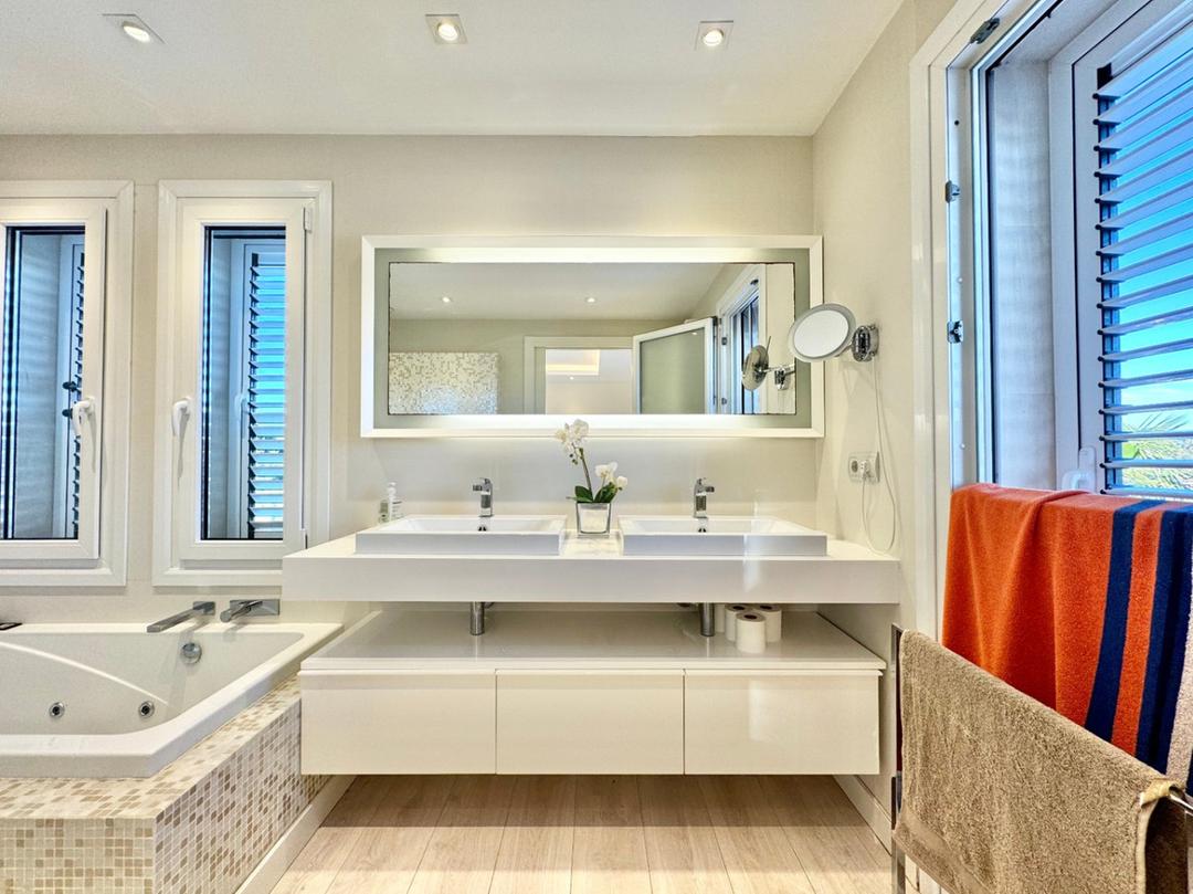 property gallery image 35