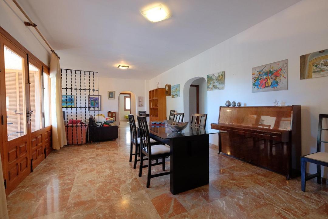 property gallery image 13