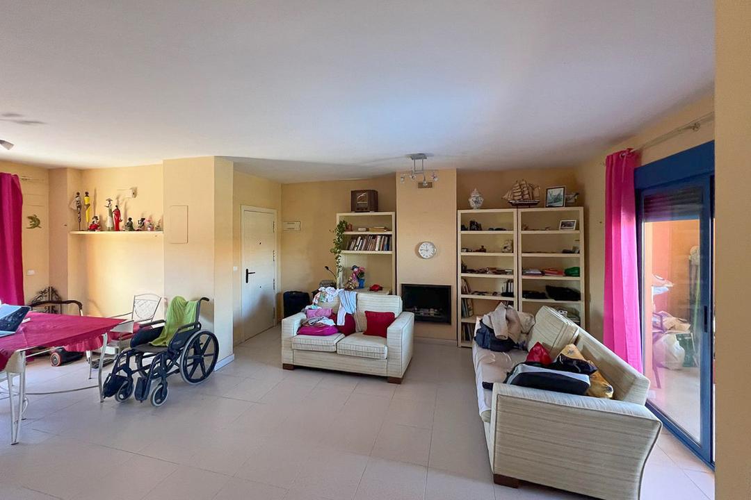 property gallery image 2