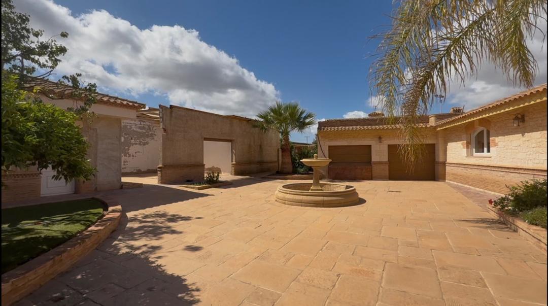 property gallery image 2