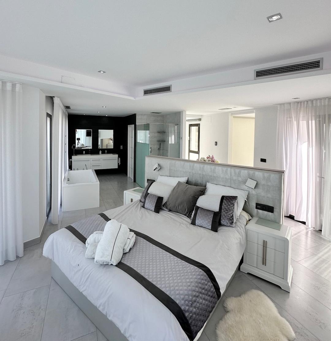 property gallery image 18