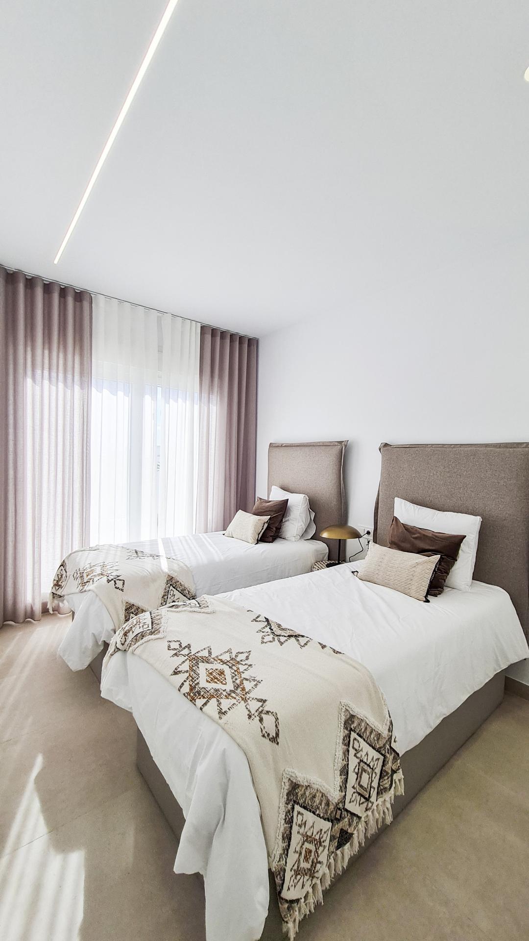 property gallery image 18