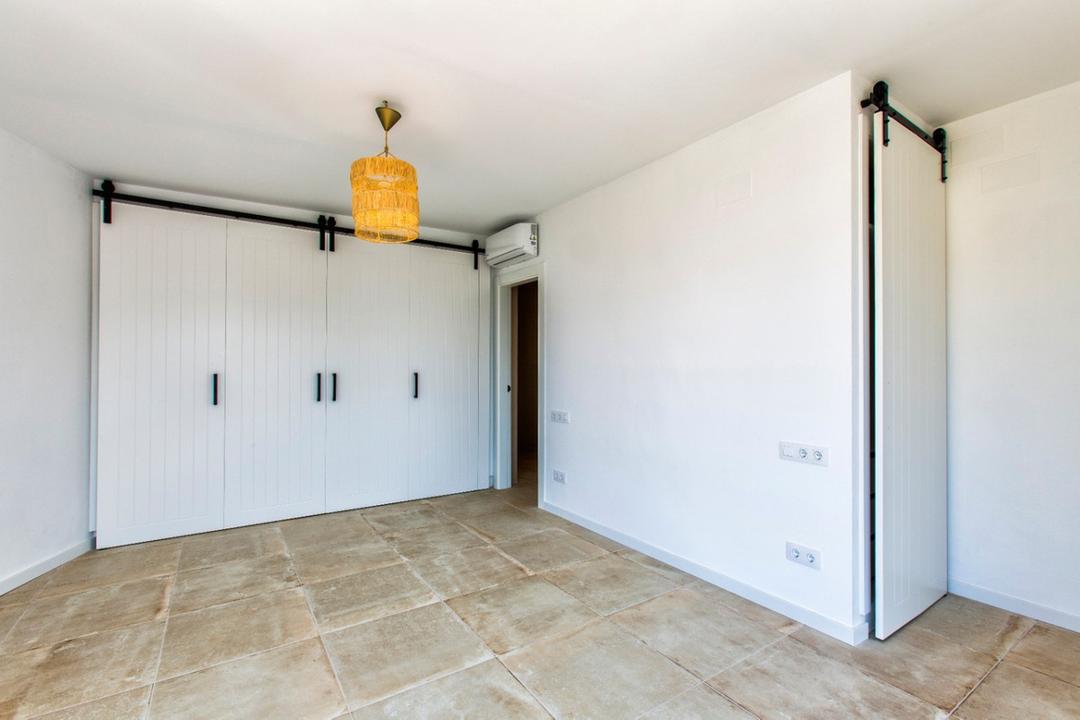 property gallery image 12