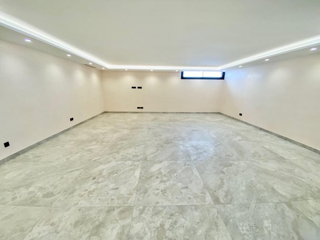 property gallery image 11