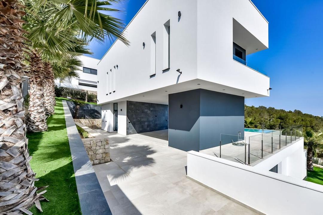 property gallery image 1