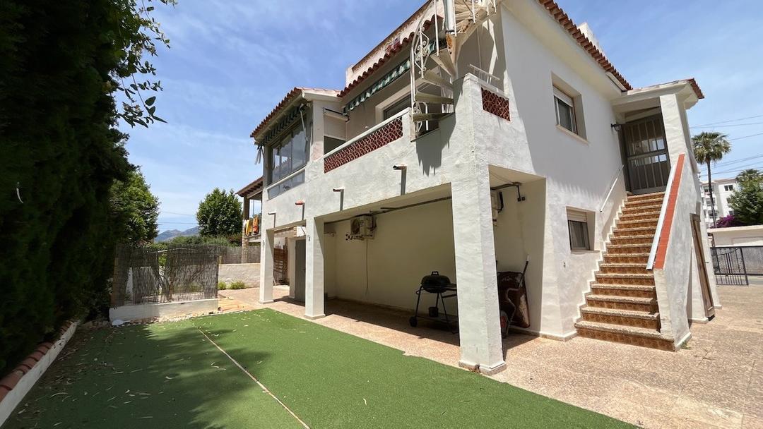 property gallery image 1