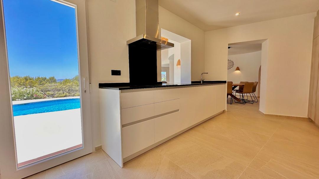property gallery image 4