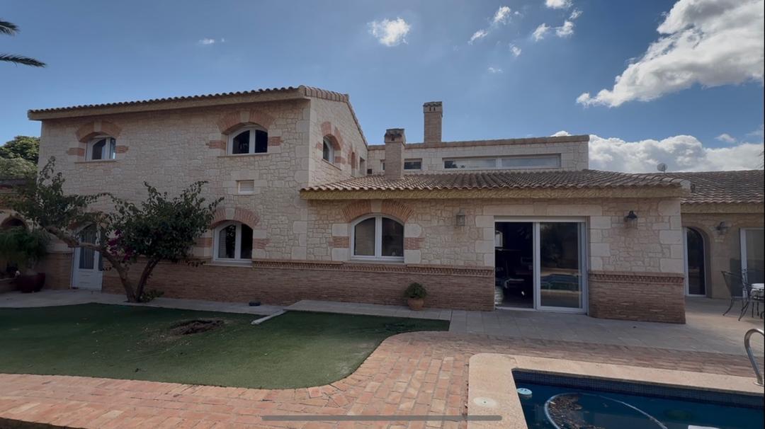 property gallery image 8
