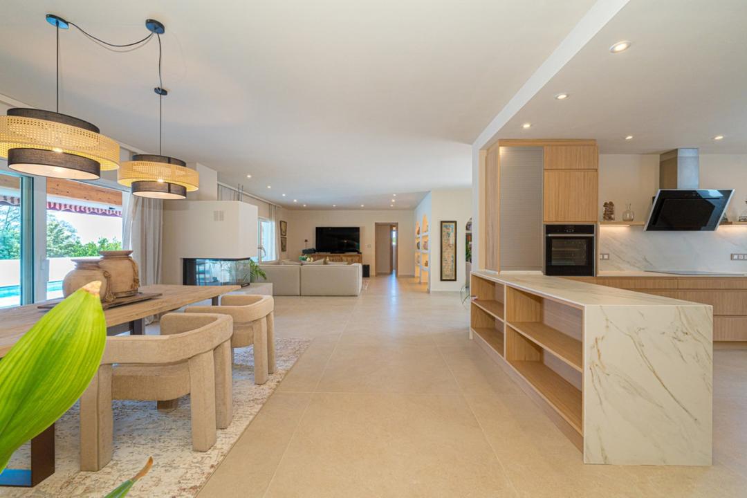 property gallery image 4