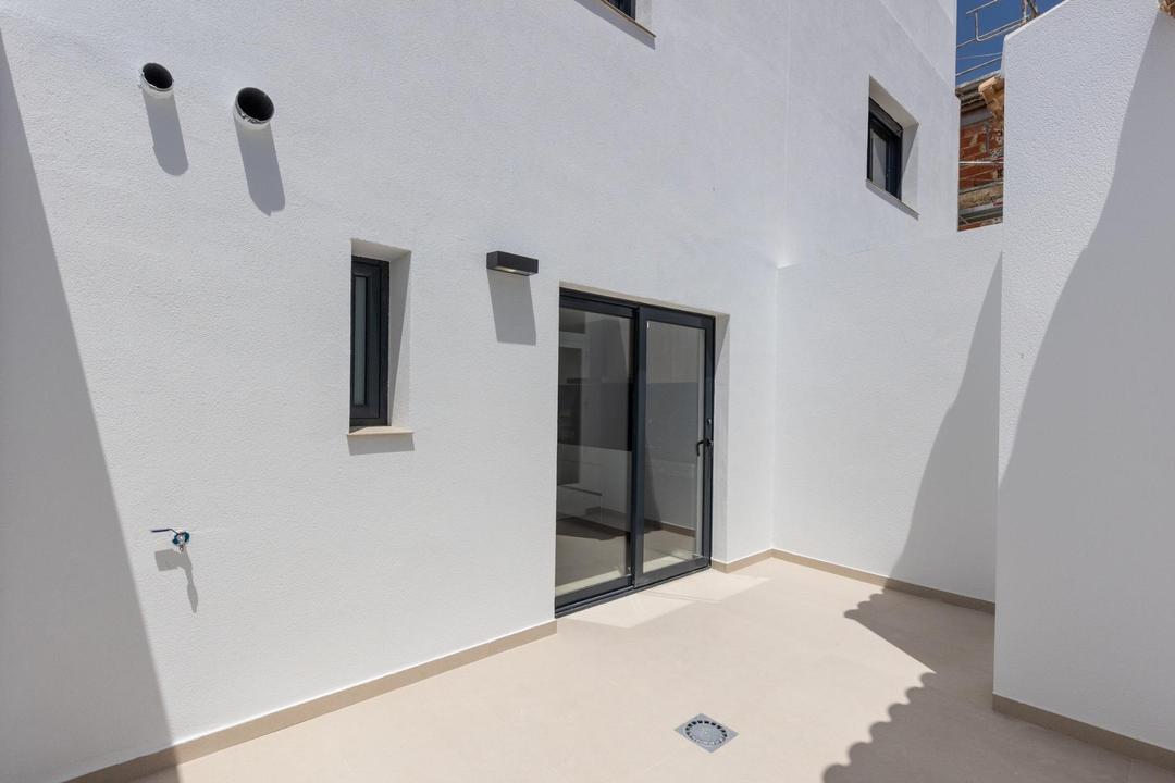 property gallery image 18